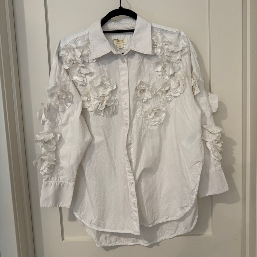 Maeve Anthropologie White 3DFloral Applique Pearl Button Down Shirt SP OB1871469
